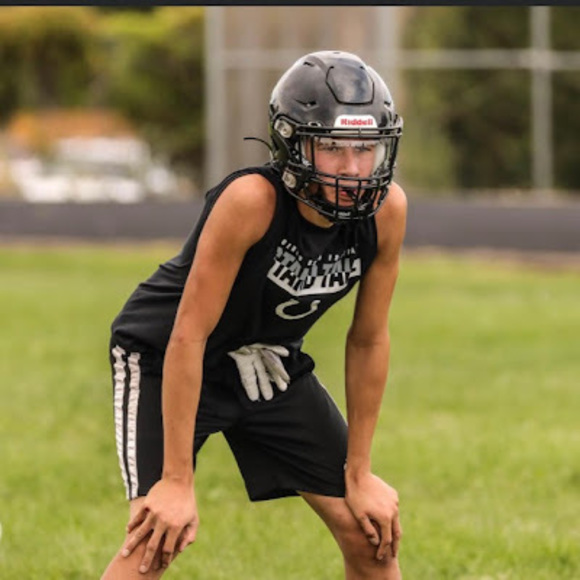 Meet your Posher, Carlos - Picture 1 of 1